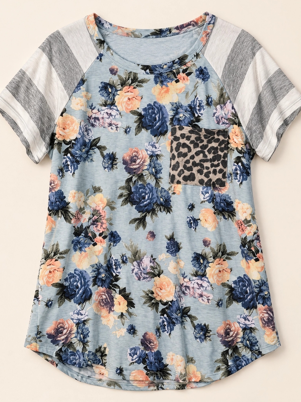Women's Lovely J Light Blue Floral Raglan Tee Size Medium